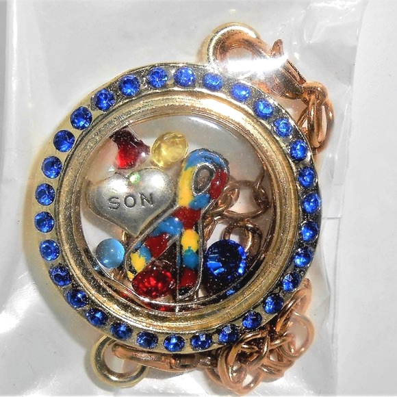 Floating Charms in Story Locket Memory Pendant Choice - Picture 11 of 16